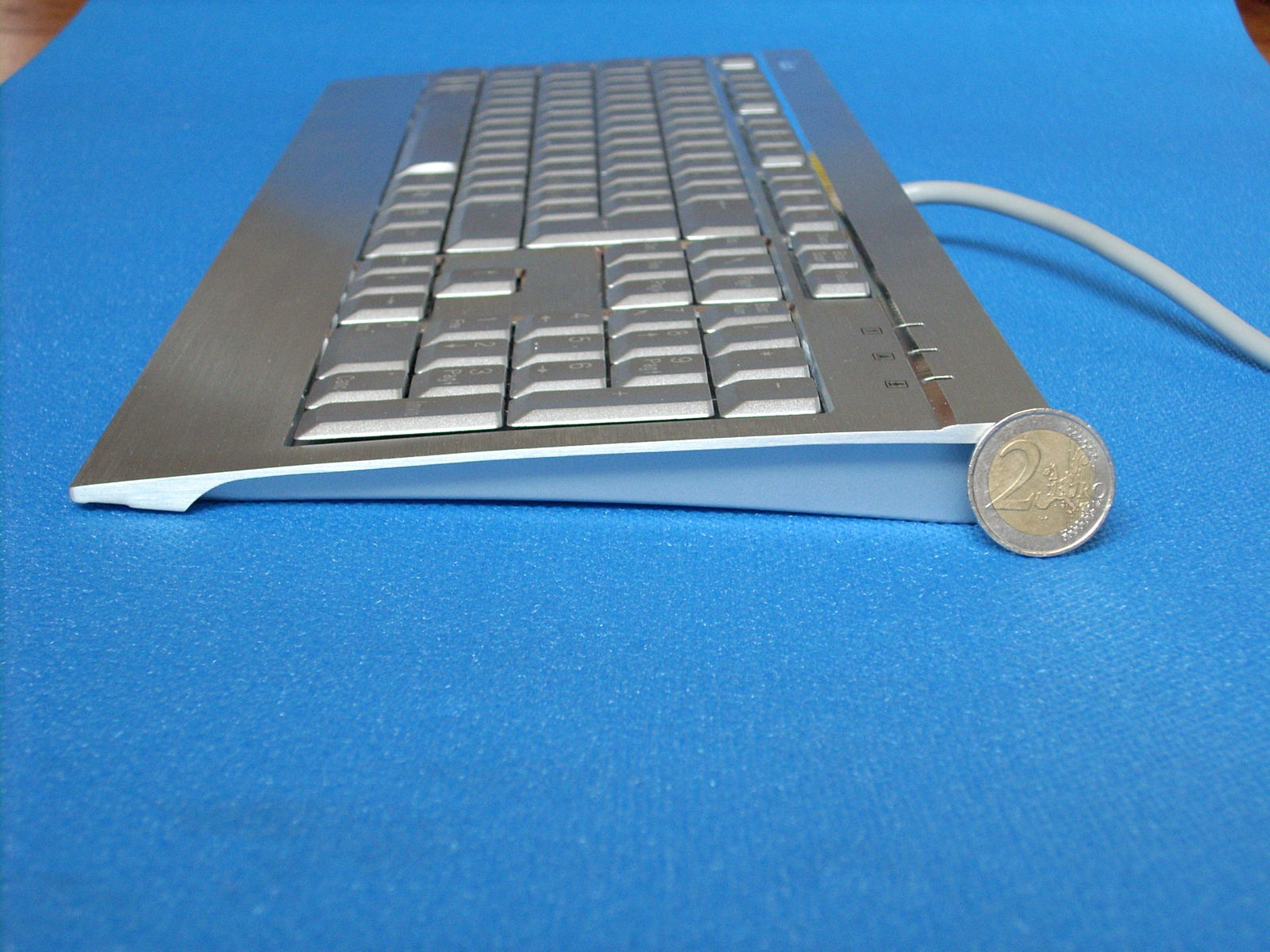 Risorsa grafica - foto, screenshot o immagine in genere - relativa ai contenuti pubblicati da hwsetup.it | Nome immagine: enermax_aurora_altezza_compatta.jpg