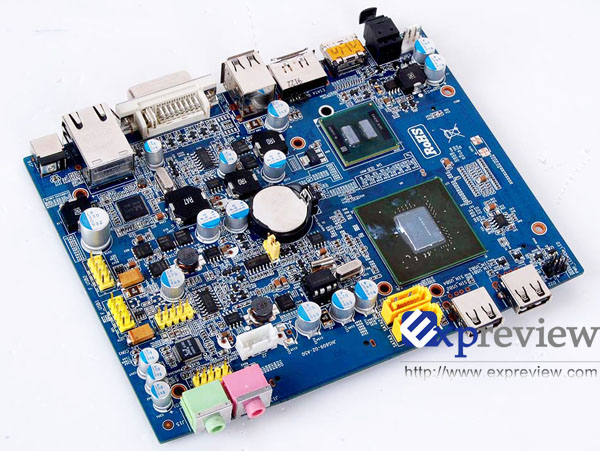 Media asset in full size related to 3dfxzone.it news item entitled as follows: Foto di una motherboard di ASL per cpu Atom N330 basata su Ion | Image Name: news10257_1.jpg