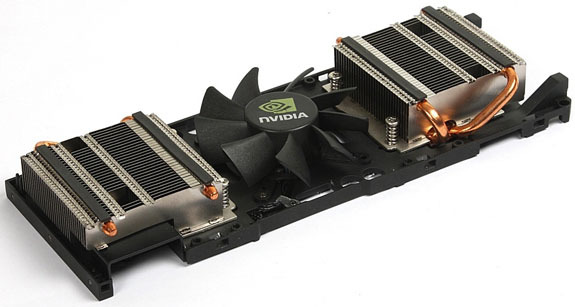 Immagine pubblicata in relazione al seguente contenuto: Un book fotografico mette a nudo la GeForce GTX 295 single-PCB | Nome immagine: news10510_8.jpg