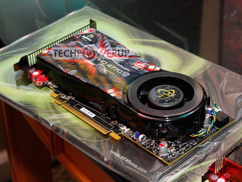 Immagine pubblicata in relazione al seguente contenuto: Foto di una Radeon HD 4770 e di una PSU prodotti da XFX | Nome immagine: news10643_1.jpg