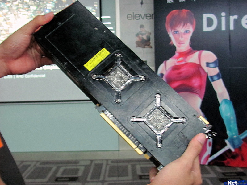 Immagine pubblicata in relazione al seguente contenuto: Le foto della dual-gpu 'monster' ATI Radeon HD 5870 X2 Hemlock | Nome immagine: news11513_2.jpg