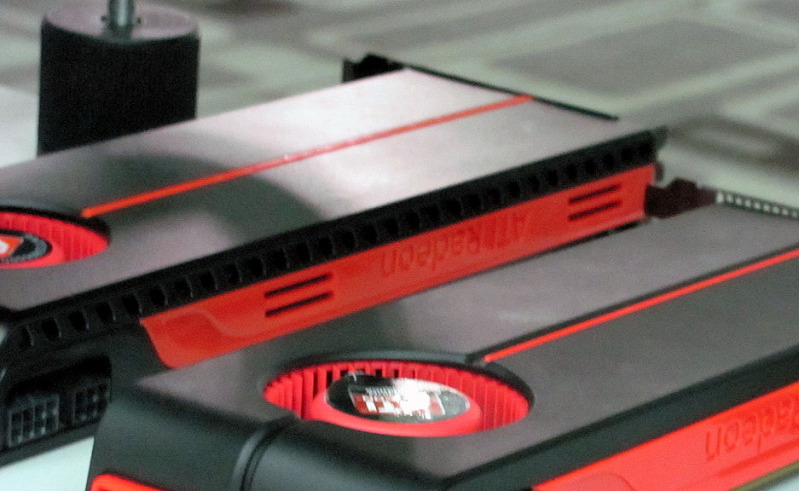 Immagine pubblicata in relazione al seguente contenuto: Le foto della dual-gpu 'monster' ATI Radeon HD 5870 X2 Hemlock | Nome immagine: news11513_3.jpg