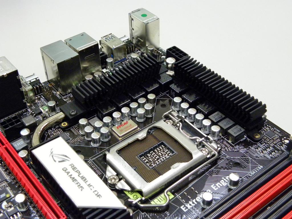 Immagine pubblicata in relazione al seguente contenuto: ASUS, in arrivo la mobo Maximus III Extreme ROG per LGA-1156 | Nome immagine: news11895_2.jpg