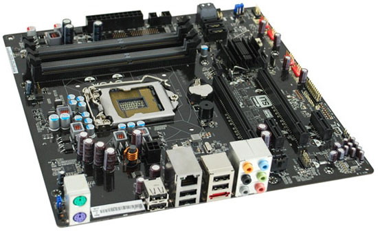 Media asset in full size related to 3dfxzone.it news item entitled as follows: EVGA commercializza la mobo microATX P55V per cpu LGA-1156 | Image Name: news12031_3.jpg