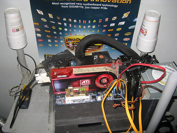 Media asset in full size related to 3dfxzone.it news item entitled as follows: Extreme Overclocking: la cpu AMD Athlon II X2 255 fino a 4.80GHz | Image Name: news12384_1.jpg