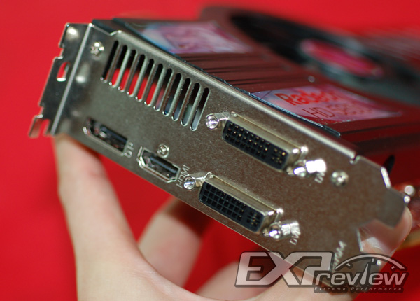 Immagine pubblicata in relazione al seguente contenuto: Powercolor commercializza una Radeon HD 5850 non reference | Nome immagine: news12399_5.jpg