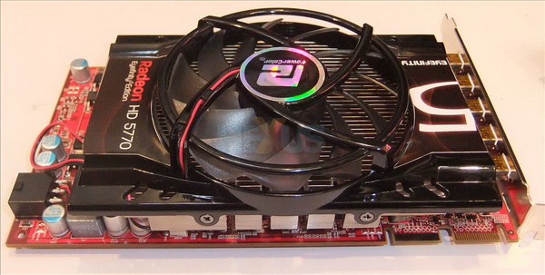 Immagine pubblicata in relazione al seguente contenuto: Mainstream coi muscoli: PowerColor Radeon HD 5770 Eyefinity 5 | Nome immagine: news12646_2.jpg