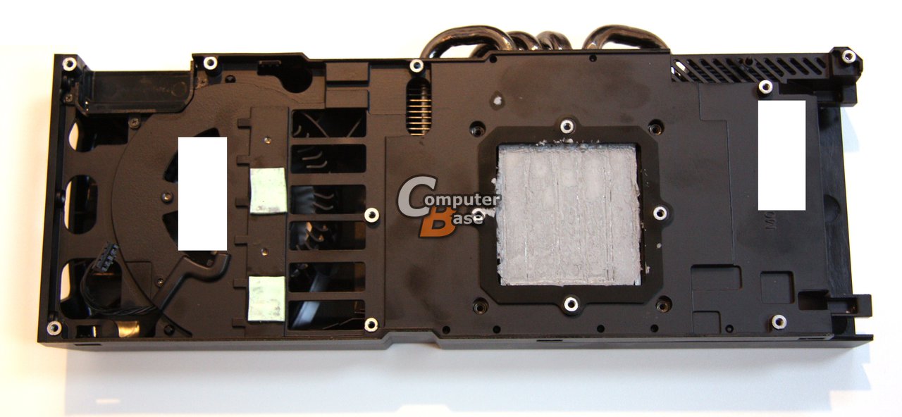 Immagine pubblicata in relazione al seguente contenuto: Prime foto della video card GeForce GTX 470 di NVIDIA senza veli | Nome immagine: news12656_7.jpg