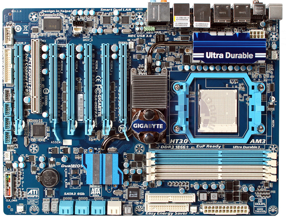 Immagine pubblicata in relazione al seguente contenuto: Top motherboard: ecco la Gigabyte GA-890FXA-UD7 per cpu AM3 | Nome immagine: news12836_1.jpg