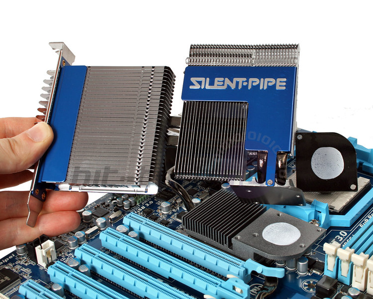 Immagine pubblicata in relazione al seguente contenuto: Top motherboard: ecco la Gigabyte GA-890FXA-UD7 per cpu AM3 | Nome immagine: news12836_2.jpg