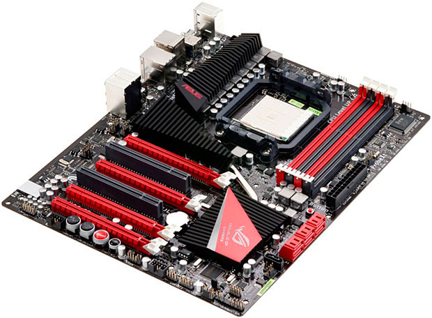 Immagine pubblicata in relazione al seguente contenuto: ASUS ufficializza la motherboard ROG Crosshair IV Formula | Nome immagine: news13000_1.jpg