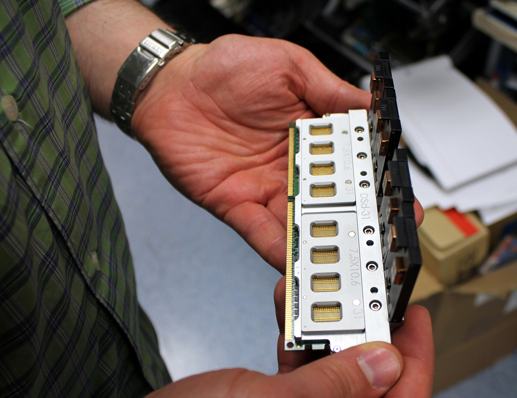 Immagine pubblicata in relazione al seguente contenuto: Corsair lancia le RAM DDR3 @ 2533MHz siglate Dominator GTX4 | Nome immagine: news13125_2.jpg