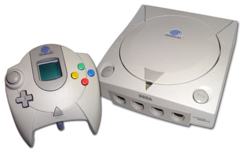 Immagine pubblicata in relazione al seguente contenuto: Di nuovo in commercio la storica console Dreamcast di Sega | Nome immagine: news13138_1.jpg