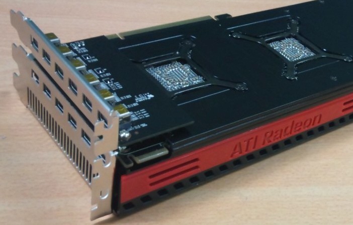 Immagine pubblicata in relazione al seguente contenuto: Nuove foto della video card PowerColor HD 5970 Eyefinity 12 | Nome immagine: news13190_2.jpg