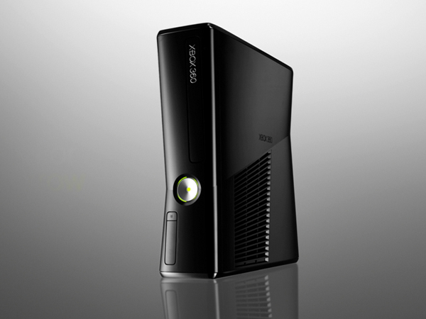 Immagine pubblicata in relazione al seguente contenuto: La console Xbox 360 in formato Slim raggiunge il mercato europeo | Nome immagine: news13530_1.jpg