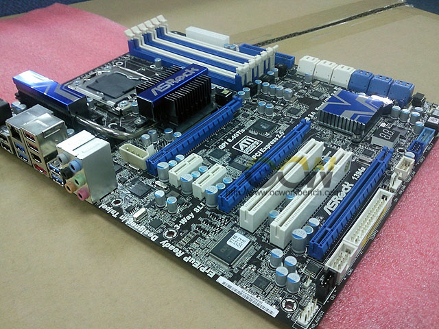 Media asset in full size related to 3dfxzone.it news item entitled as follows: ASRock, ecco la mobo X58 Extreme6 con 6 SATA III e 6 USB 3.0 | Image Name: news13717_1.jpg