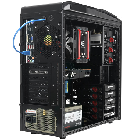 Immagine pubblicata in relazione al seguente contenuto: Thermaltake annuncia il case mid-tower V9 BlacX Edition | Nome immagine: news13828_2.jpg