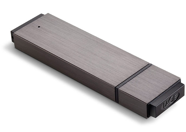 Immagine pubblicata in relazione al seguente contenuto: Veloce e piccolissima: LaCie FastKey da 0 a 260 MB/s in 26 cm3 | Nome immagine: news14223_1.jpg