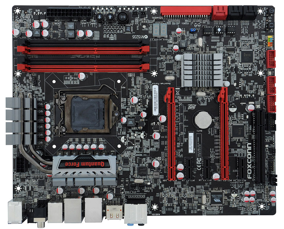 Media asset in full size related to 3dfxzone.it news item entitled as follows: Foxconn realizza la motherboard Quantum Force Rattler P67 | Image Name: news14835_2.jpg