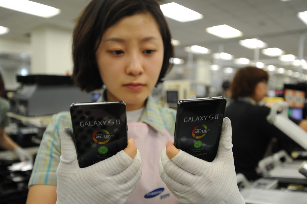 Immagine pubblicata in relazione al seguente contenuto: Sono gi 3 milioni le prenotazioni del Galaxy S II di Samsung | Nome immagine: news15077_1.jpg
