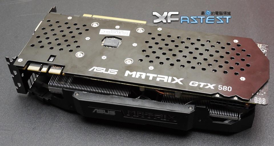 Immagine pubblicata in relazione al seguente contenuto: Ecco la ROG MATRIX GTX 580, la pi veloce GTX 580 al mondo | Nome immagine: news15163_2.jpg