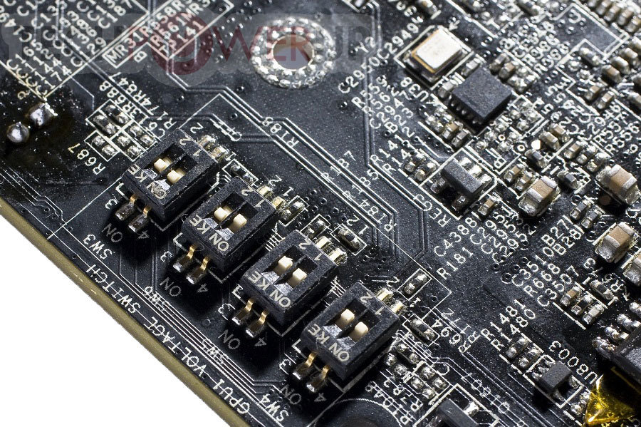 Immagine pubblicata in relazione al seguente contenuto: ColorFire realizza la dual-gpu ColorFire Xstorm HD 6850 X2 4GB | Nome immagine: news15710_4.jpg