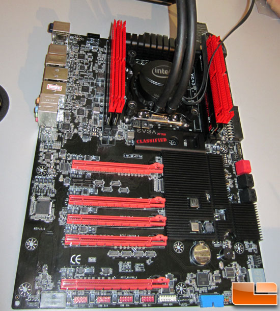 Immagine pubblicata in relazione al seguente contenuto: EVGA mostra la motherboard X79 Classified per le cpu LGA-2011 | Nome immagine: news15882_1.jpg