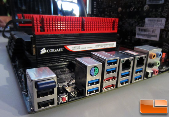 Immagine pubblicata in relazione al seguente contenuto: EVGA mostra la motherboard X79 Classified per le cpu LGA-2011 | Nome immagine: news15882_3.jpg