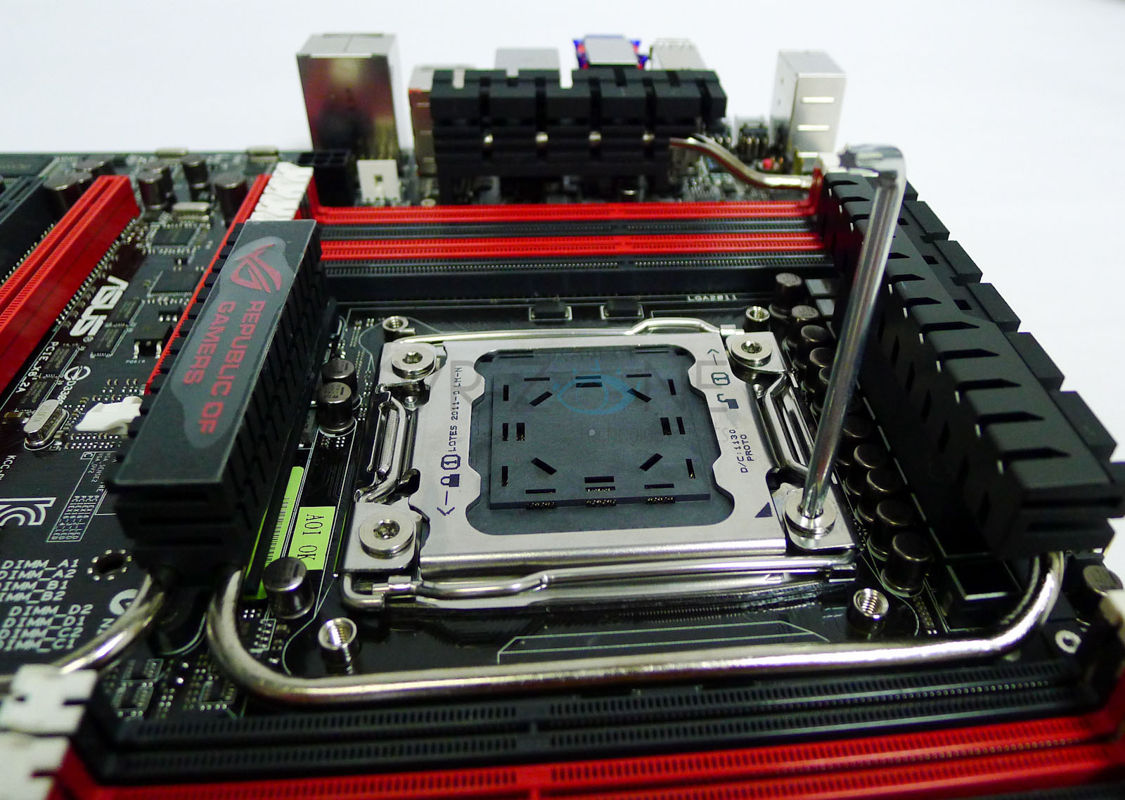 Immagine pubblicata in relazione al seguente contenuto: Dream Motherboard: ASUS ROG Rampage IV Extreme | Nome immagine: news15927_4.jpg