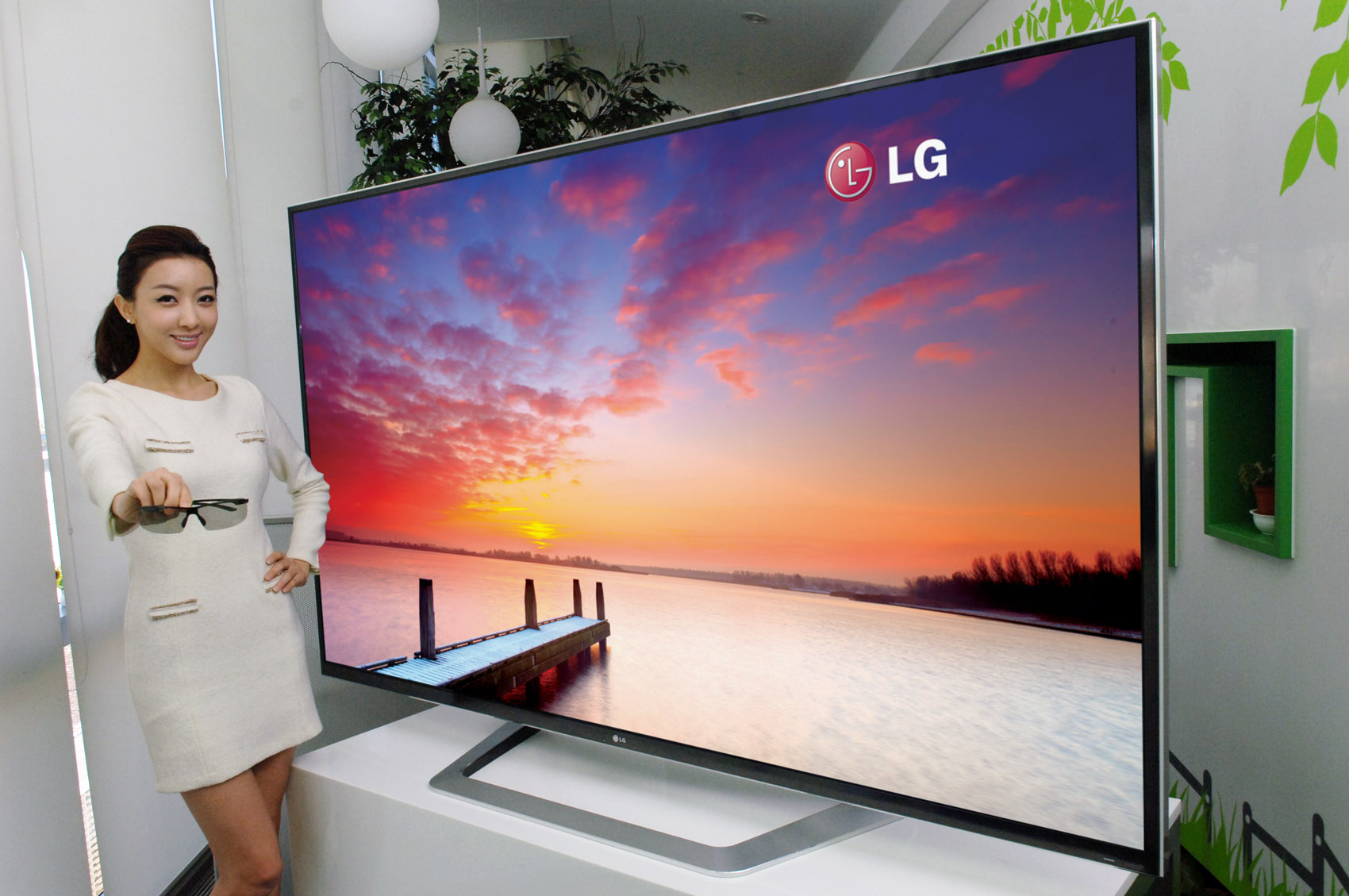 Immagine pubblicata in relazione al seguente contenuto: LG annuncia il pi grande 3D UD TV e Smart TV al mondo (84-inch) | Nome immagine: news16359_1.jpg