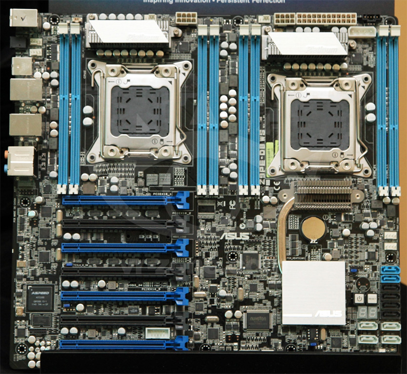 Media asset in full size related to 3dfxzone.it news item entitled as follows: ASUS mostra la motherboard dual-socket LGA-2011 Z9PE-D8-WS | Image Name: news16431_1.jpg