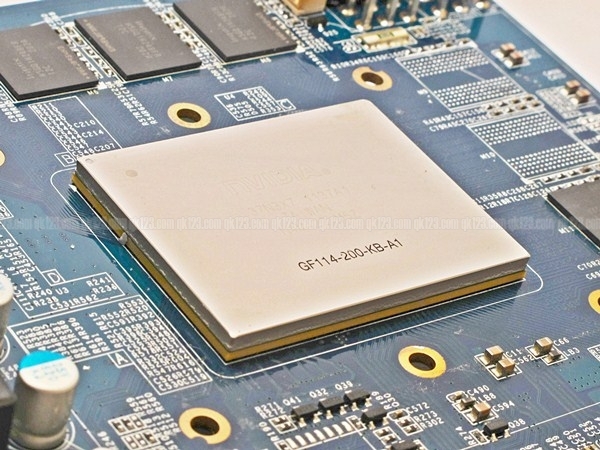Immagine pubblicata in relazione al seguente contenuto: Foto e benchmark della video card GeForce GTX 560 SE di Galaxy | Nome immagine: news16726_2.jpg