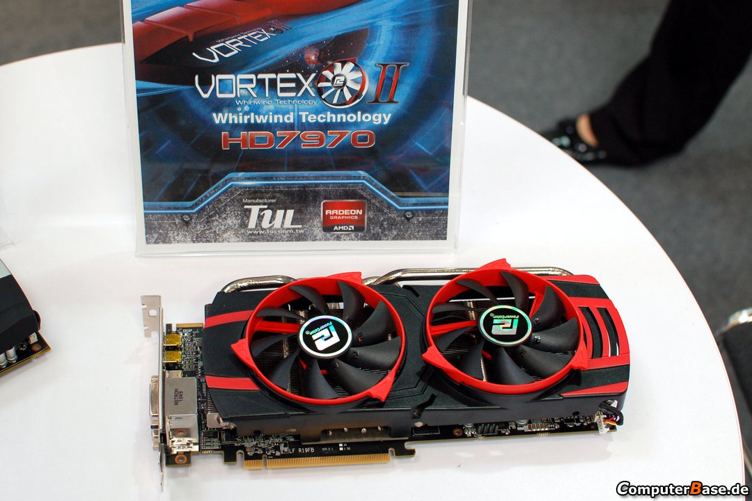 Immagine pubblicata in relazione al seguente contenuto: CeBIT: TUL esibisce la card PowerColor Radeon HD 7970 Vortex II | Nome immagine: news16764_1.jpg