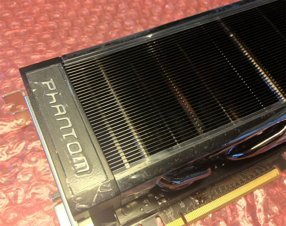 Immagine pubblicata in relazione al seguente contenuto: Fotogallery della video card GeForce GTX 680 Phantom di Gainward | Nome immagine: news16906_2.jpg