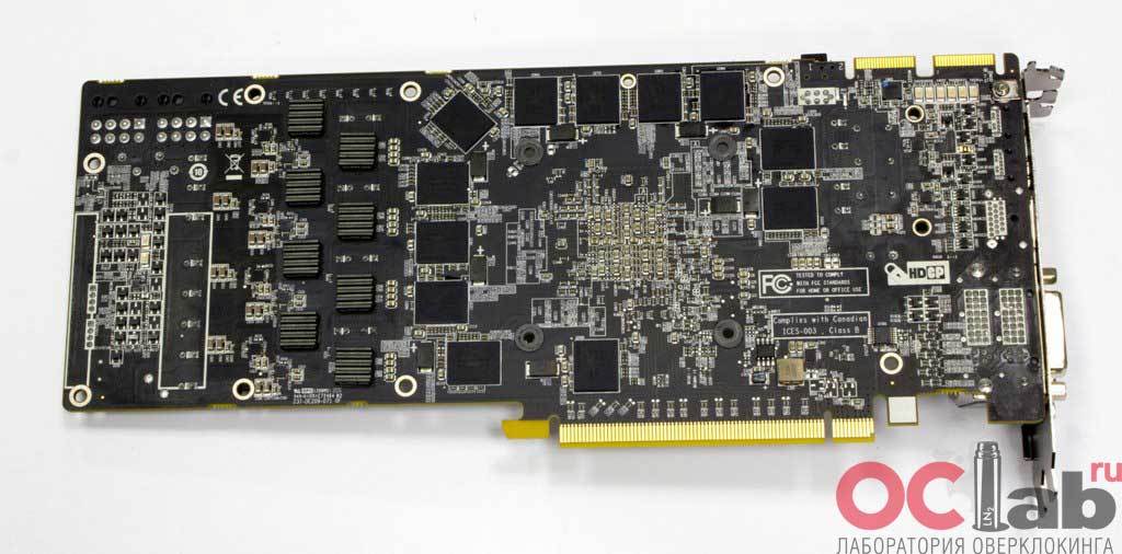 Immagine pubblicata in relazione al seguente contenuto: Foto e benchmark della card Sapphire Radeon HD 7970 Toxic 6GB | Nome immagine: news16952_4.jpg