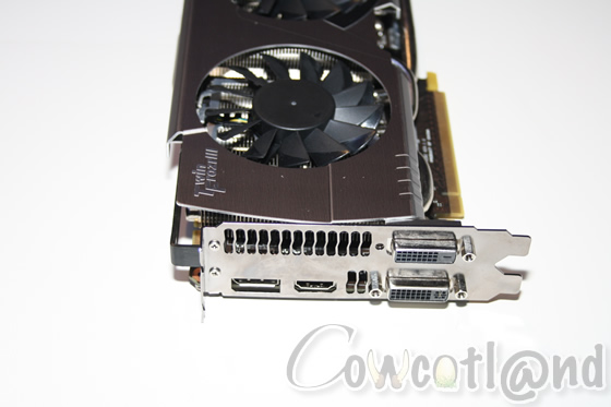 Immagine pubblicata in relazione al seguente contenuto: Foto della factory-overclocked MSI GeForce GTX 680 Twin Frozr III | Nome immagine: news16987_6.jpg