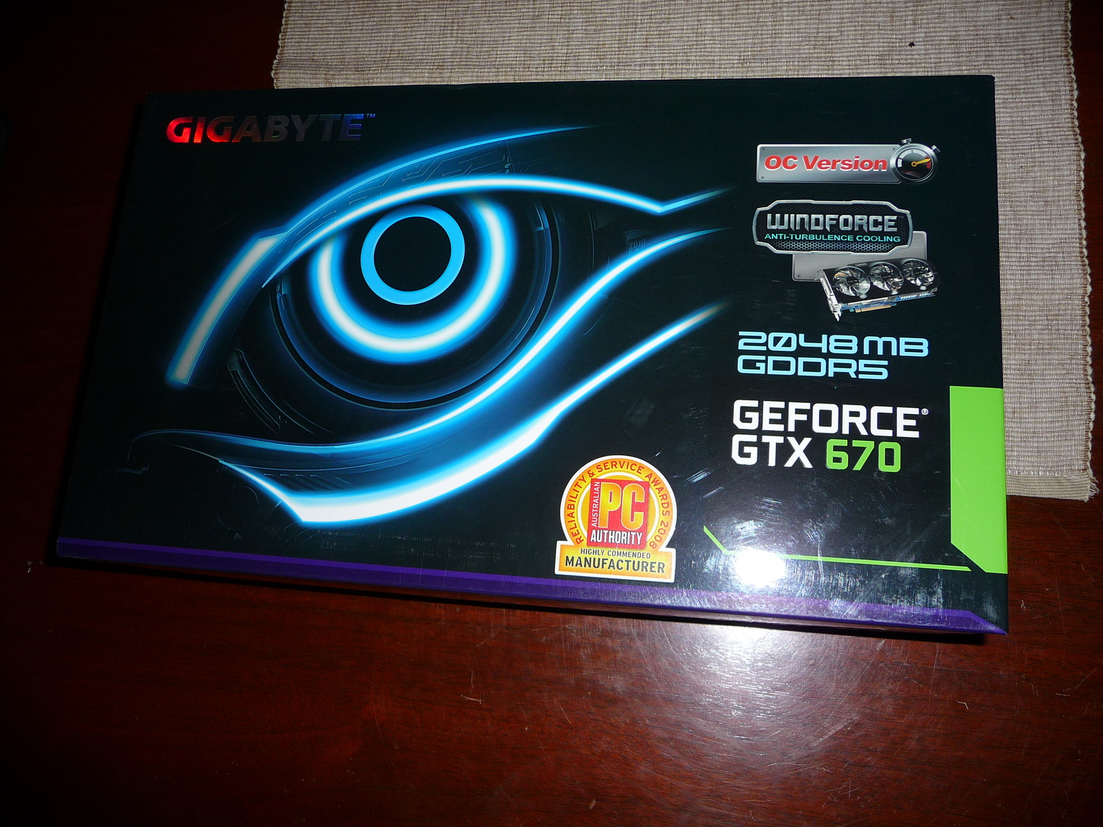 Immagine pubblicata in relazione al seguente contenuto: Foto della video card GIGABYTE GeForce GTX 670 WindForce OC | Nome immagine: news17174_3.jpg