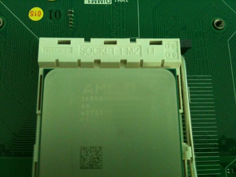 Immagine pubblicata in relazione al seguente contenuto: Prime foto di una APU AMD Trinity per sistemi di tipo desktop | Nome immagine: news17263_1.jpg