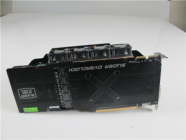Immagine pubblicata in relazione al seguente contenuto: Foto della card Radeon HD 7970 Super Overclock di Gigabyte | Nome immagine: news17582_5.jpg