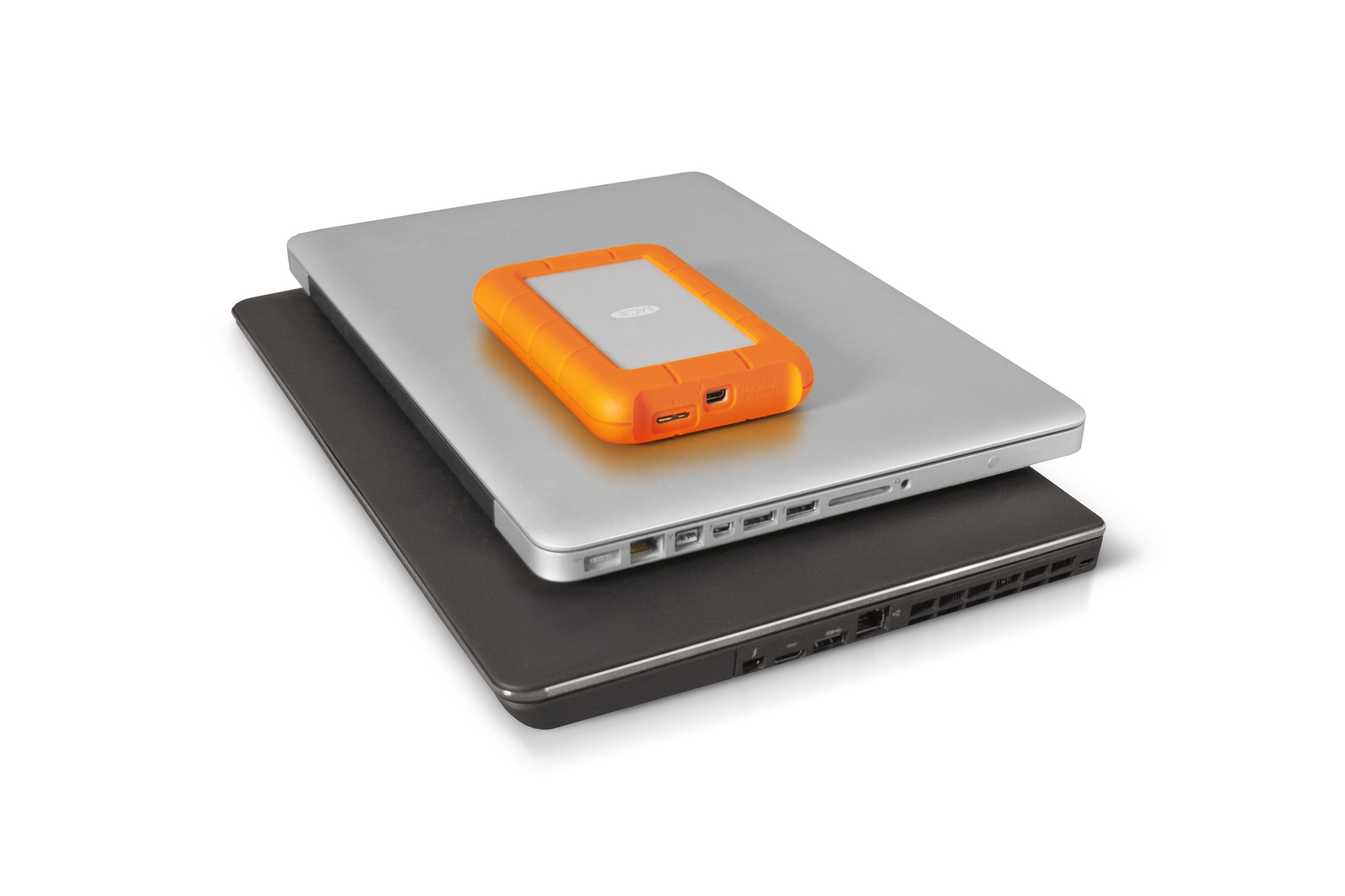 Media asset in full size related to 3dfxzone.it news item entitled as follows: USB 3.0 e Thunderbolt insieme nel nuovo drive Rugged di LaCie | Image Name: news18122_Lacie-Rugged-USB-3.0-Thunderbolt_3.jpg