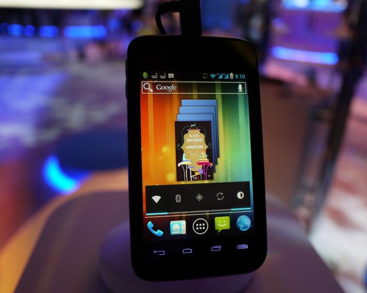 Media asset in full size related to 3dfxzone.it news item entitled as follows: Smartphone: Intel ci riprova con la nuova piattaforma Atom Lexington | Image Name: news18760_Atom_Lexington_5.jpg