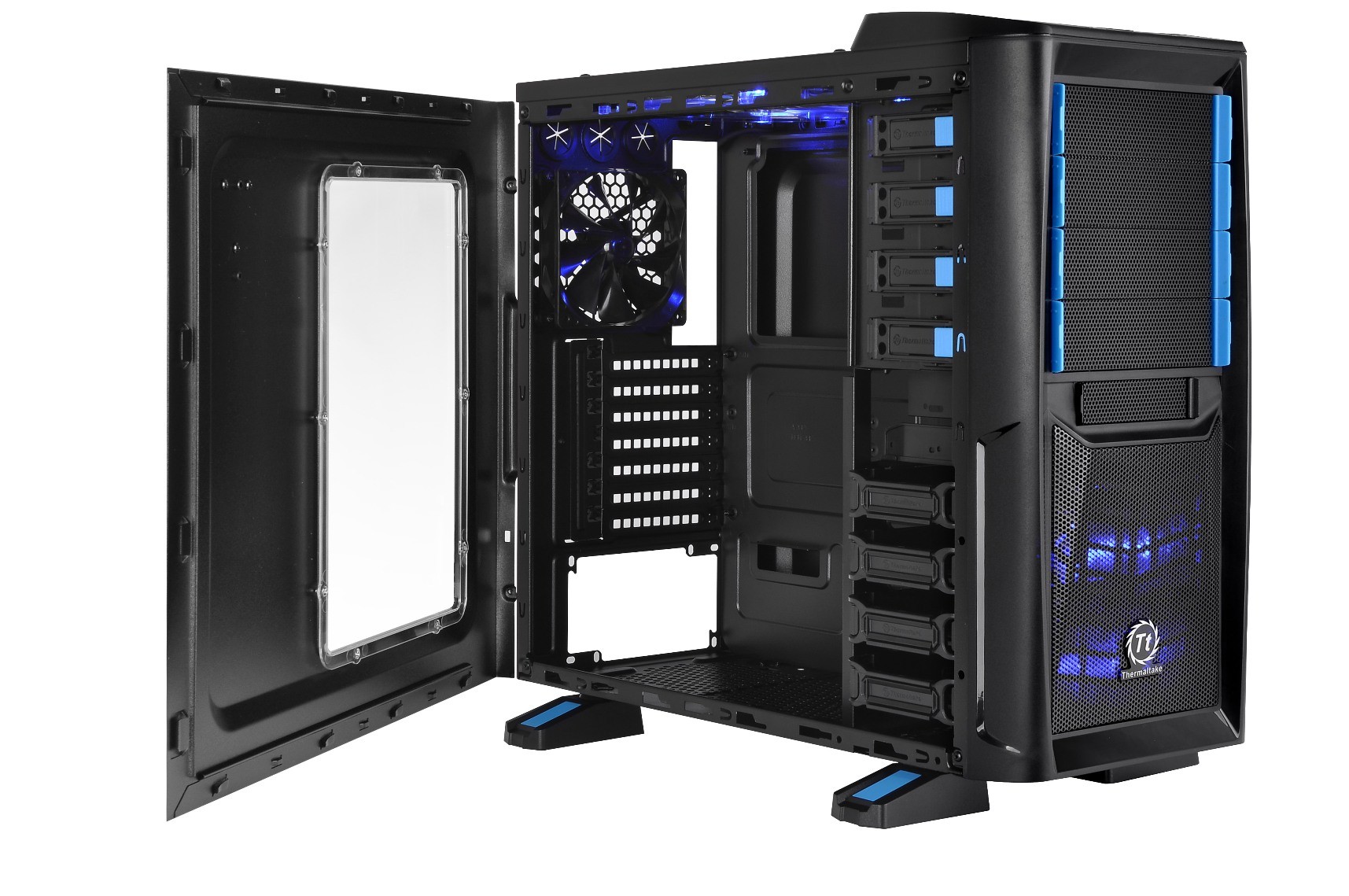 Immagine pubblicata in relazione al seguente contenuto: Thermaltake annuncia il case gaming-oriented Chaser A41 | Nome immagine: news19016_Thermaltake-Chaser-A41_case_1.jpg