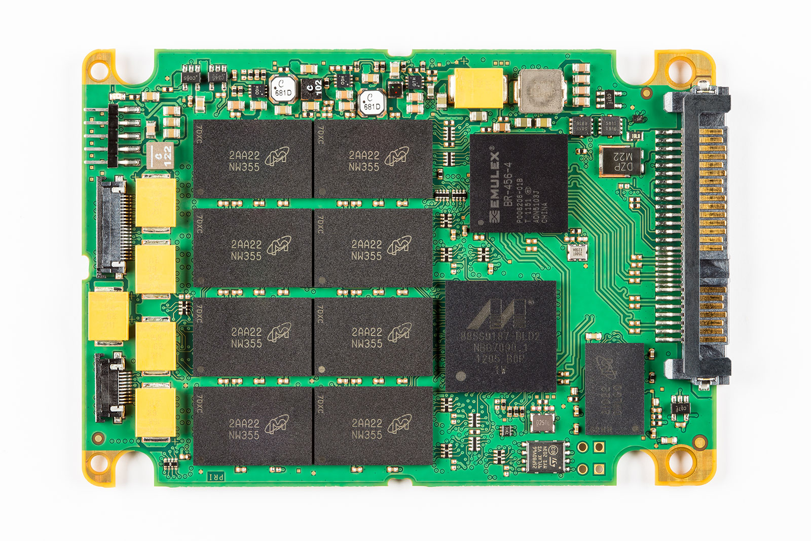 Media asset in full size related to 3dfxzone.it news item entitled as follows: Da Micron i drive a stato solido P410m con interfaccia SAS 6Gb/s | Image Name: news19039_Micron-P410m-SSD_2.jpg