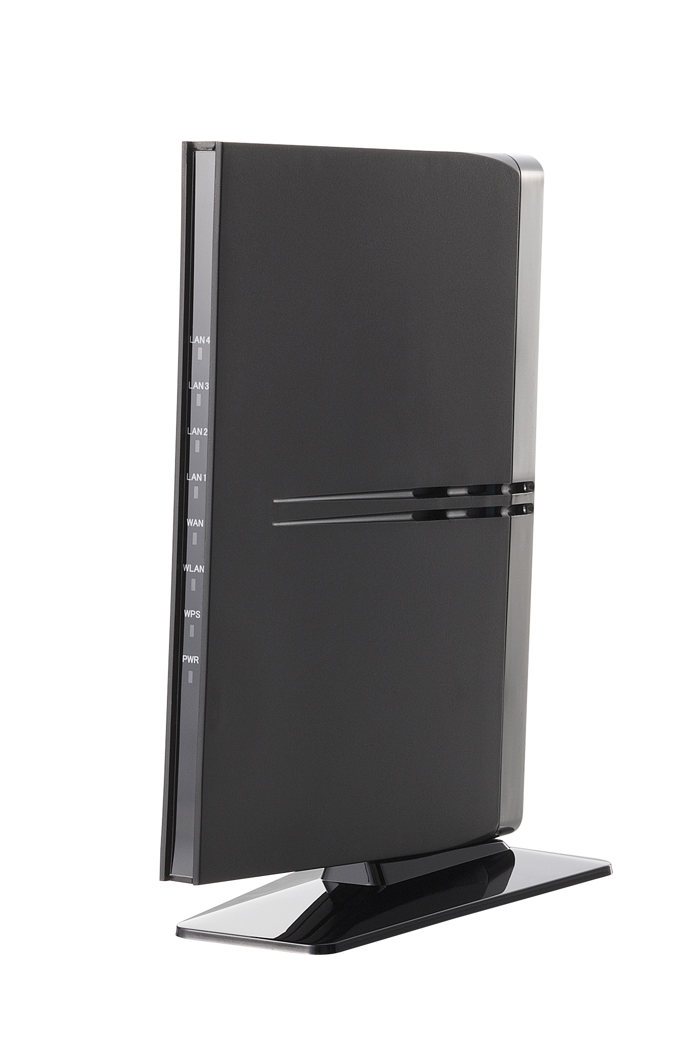 Immagine pubblicata in relazione al seguente contenuto: Logitec introduce il router Wi-Fi LAN-W301NR che supporta WPS 2.0 | Nome immagine: news19448_router-Logitec-LAN-W301NR_2.jpg