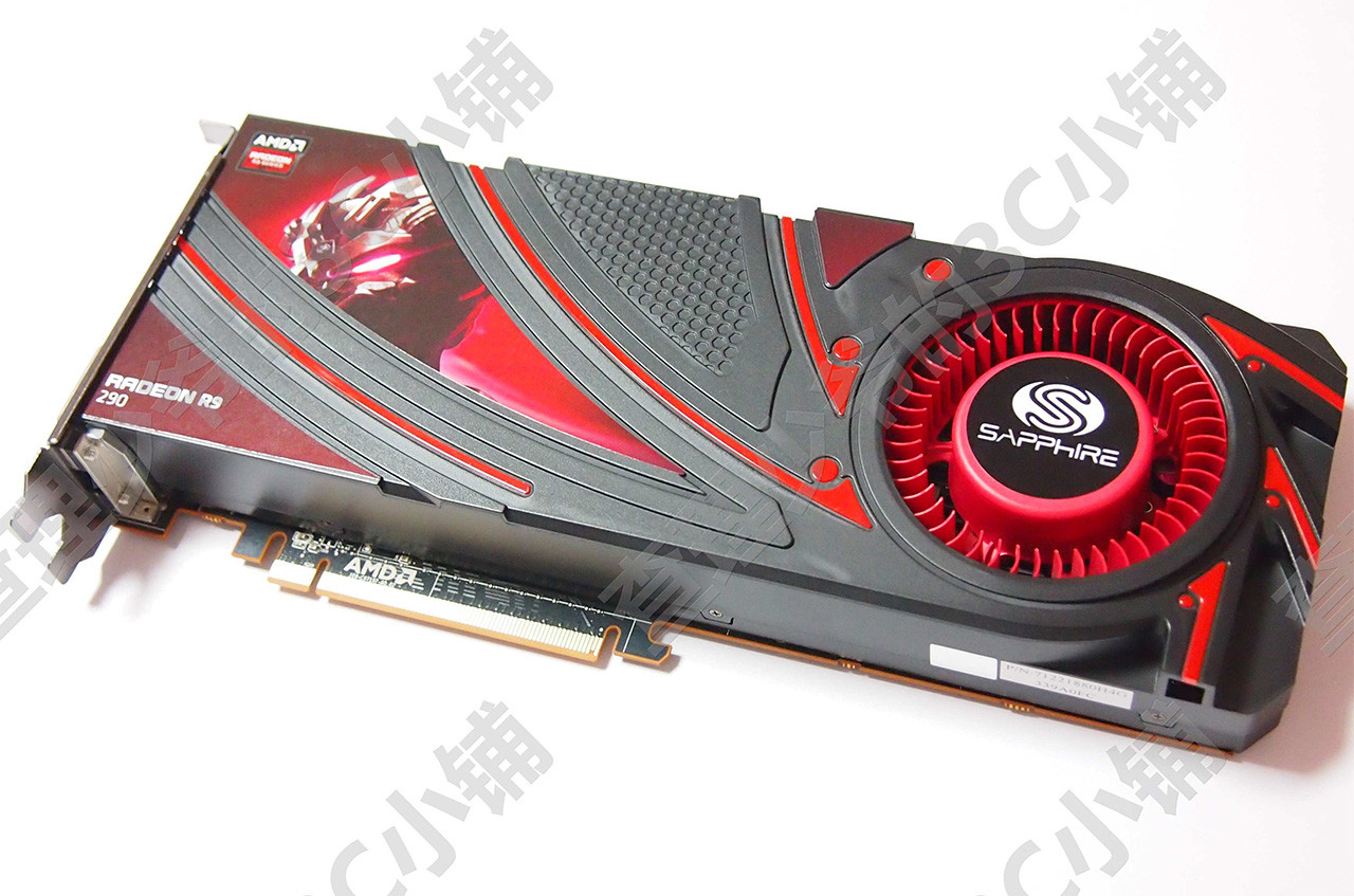 Immagine pubblicata in relazione al seguente contenuto: Foto e prezzo della video card Radeon R9 290 di SAPPHIRE | Nome immagine: news20272_Sapphire-Radeon-R9-290-foto_1.jpg