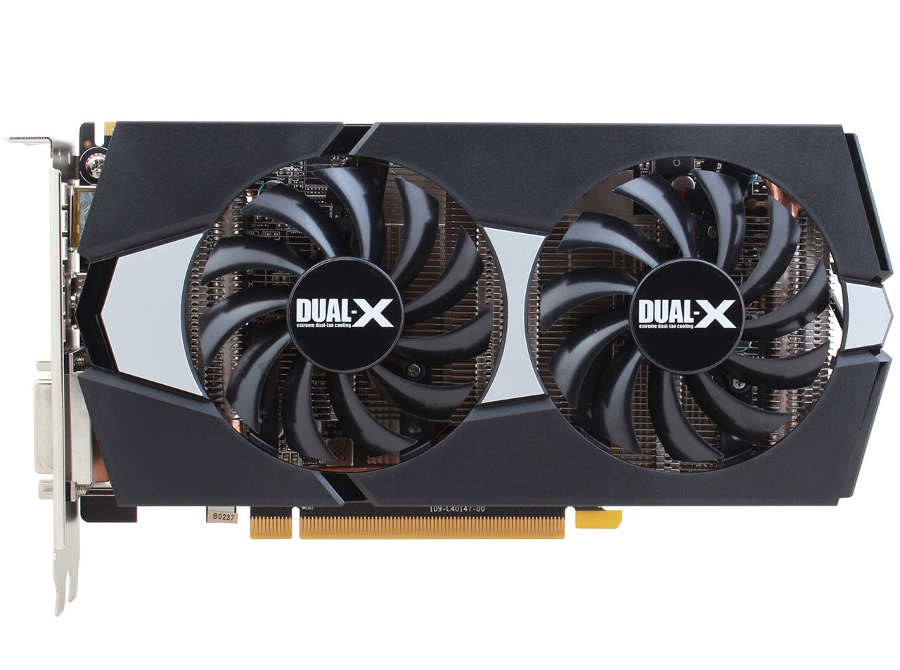 Immagine pubblicata in relazione al seguente contenuto: Sapphire introduce la video card Radeon R9 270 Boost OC Edition | Nome immagine: news20423_Sapphire-Radeon-R9-270-Boost-OC-Edition_2.jpg