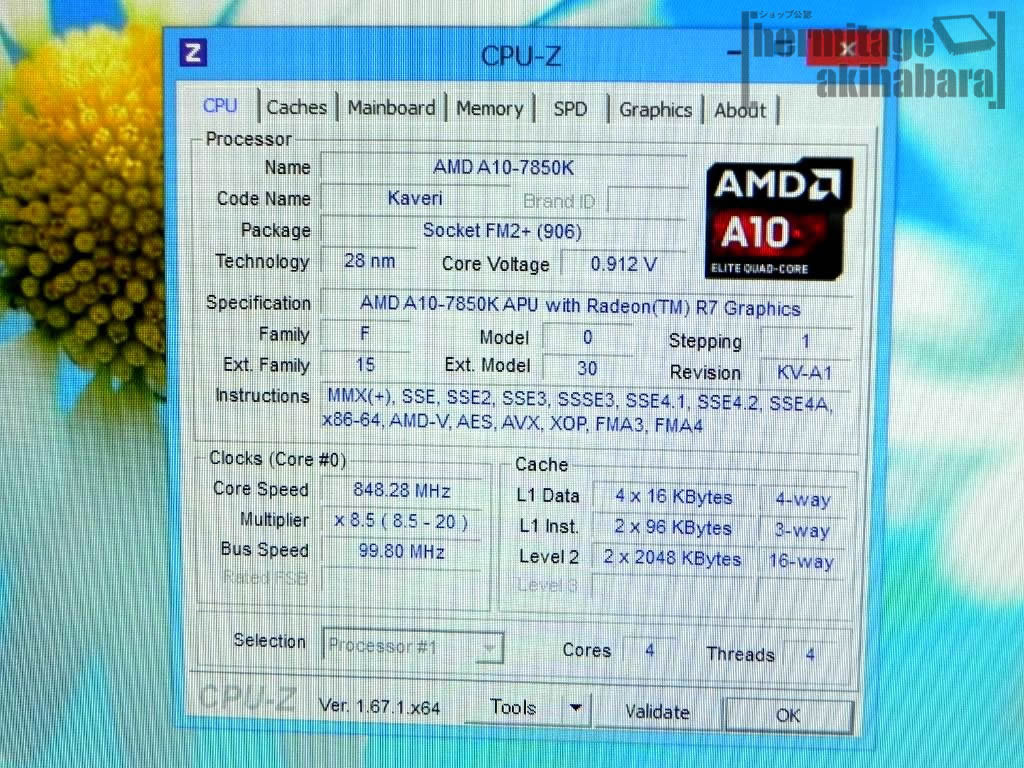 Immagine pubblicata in relazione al seguente contenuto: Foto e benchmark della nuova APU AMD Kaveri A10-7850K | Nome immagine: news20552_AMD-A10-Kaveri-APU_2.jpg