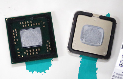 Immagine pubblicata in relazione al seguente contenuto: Foto di una APU AMD A10-7700K Kaveri con heat spreader rimosso | Nome immagine: news20645_AMD-A10-7700K-without-heat-spreader_2.jpg