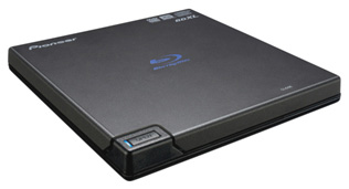 Immagine pubblicata in relazione al seguente contenuto: Pioneer introduce il masterizzatore Blu-ray esterno BDR-XD05J | Nome immagine: news20698_Pioneer-BDR-XD05J_1.jpg