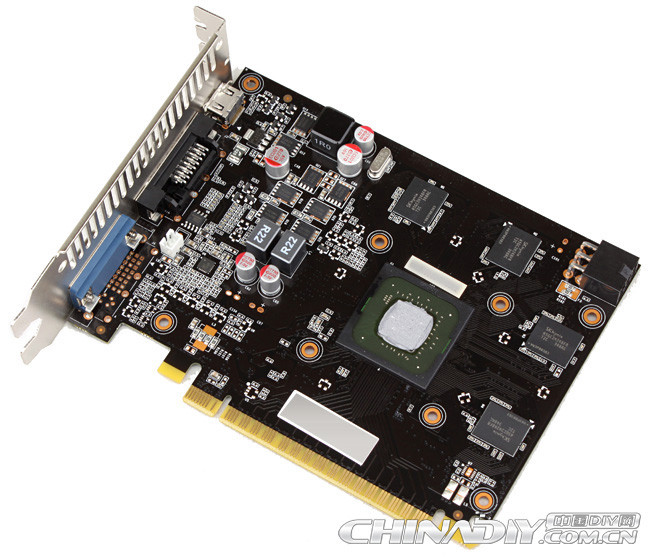 Immagine pubblicata in relazione al seguente contenuto: Foto della GeForce GTX 750 e della sua gpu Maxwell GM107 | Nome immagine: news20772_foto-NVIDIA-GeForce-GTX-750_2.jpg